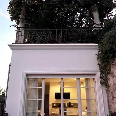 Appartement Magnifique Pool House à 2 Min De Monaco Roquebrune-Cap-Martin
